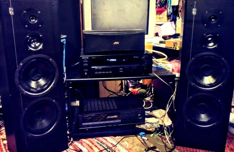 Kenwood vr-605 5.1 ch 100w×5 home audio surround receiver + pair of jamo duet 80 floor speakers and jvc center speaker