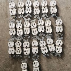 Duplex Electrical Receptacle 