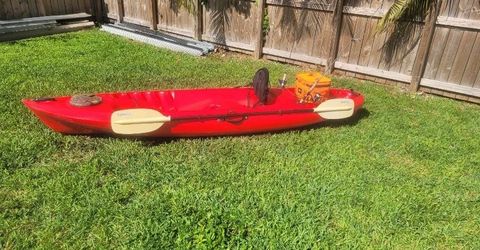 Kayak For Sale (Red)