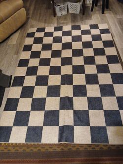 8x6 brand new Checkerboard design area rug