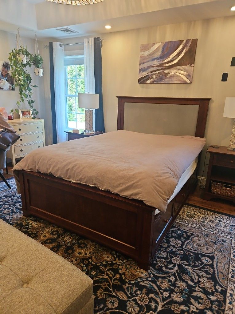 Pottery Barn Queen Size Bed