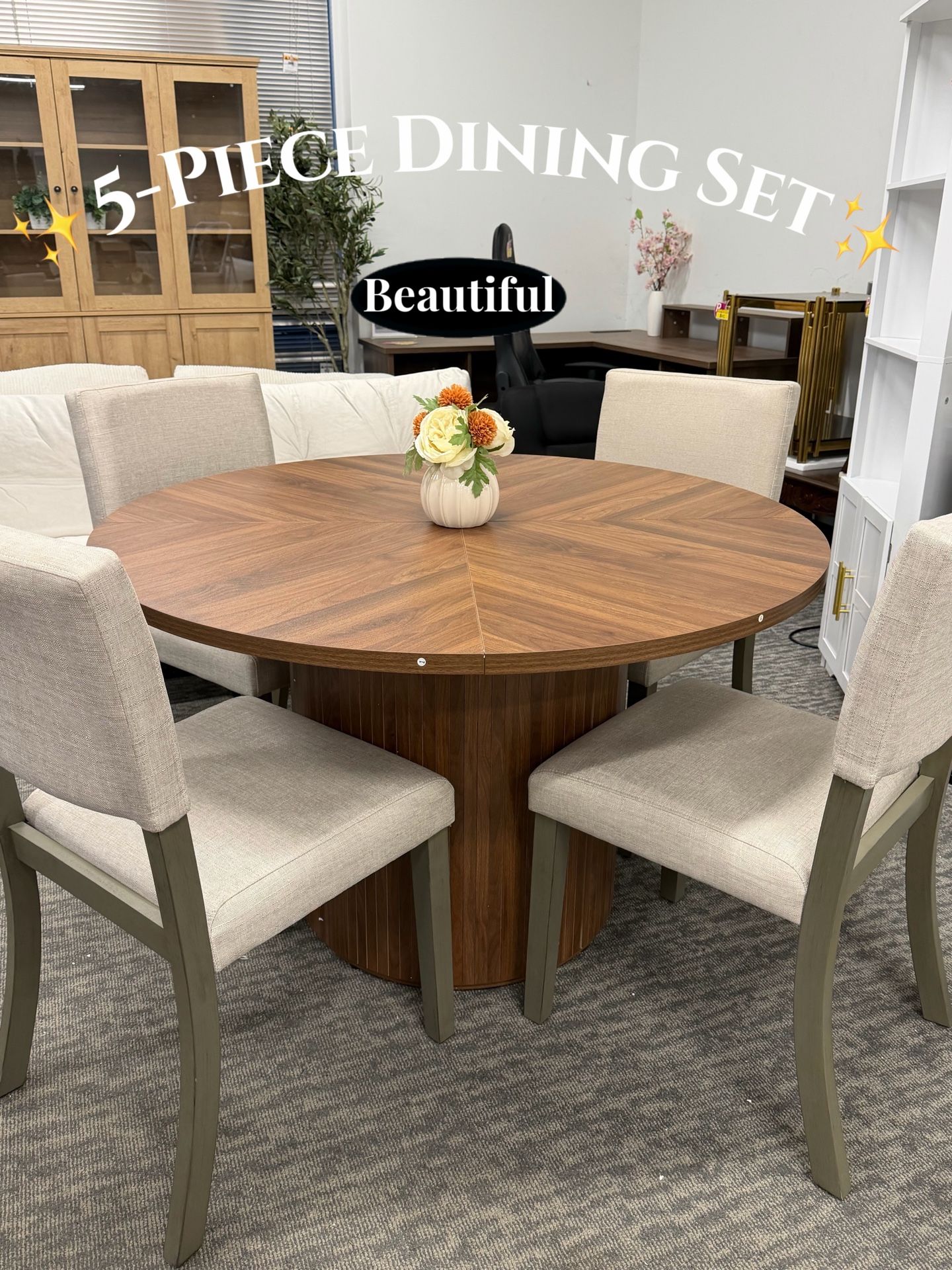 5-Piece Round Dining Set✨47” wood round table paired with 4 chairs. A simple yet elegant design with a sturdy, durable build, creating a warm and coz
