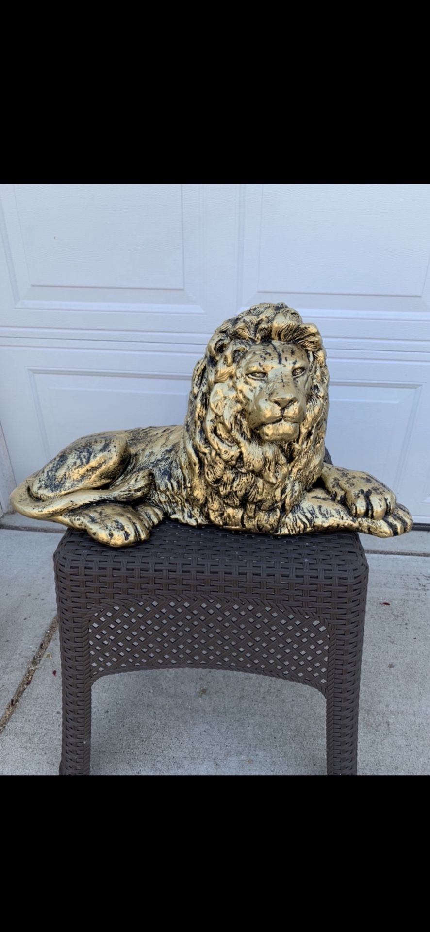 Golden Lion Statue