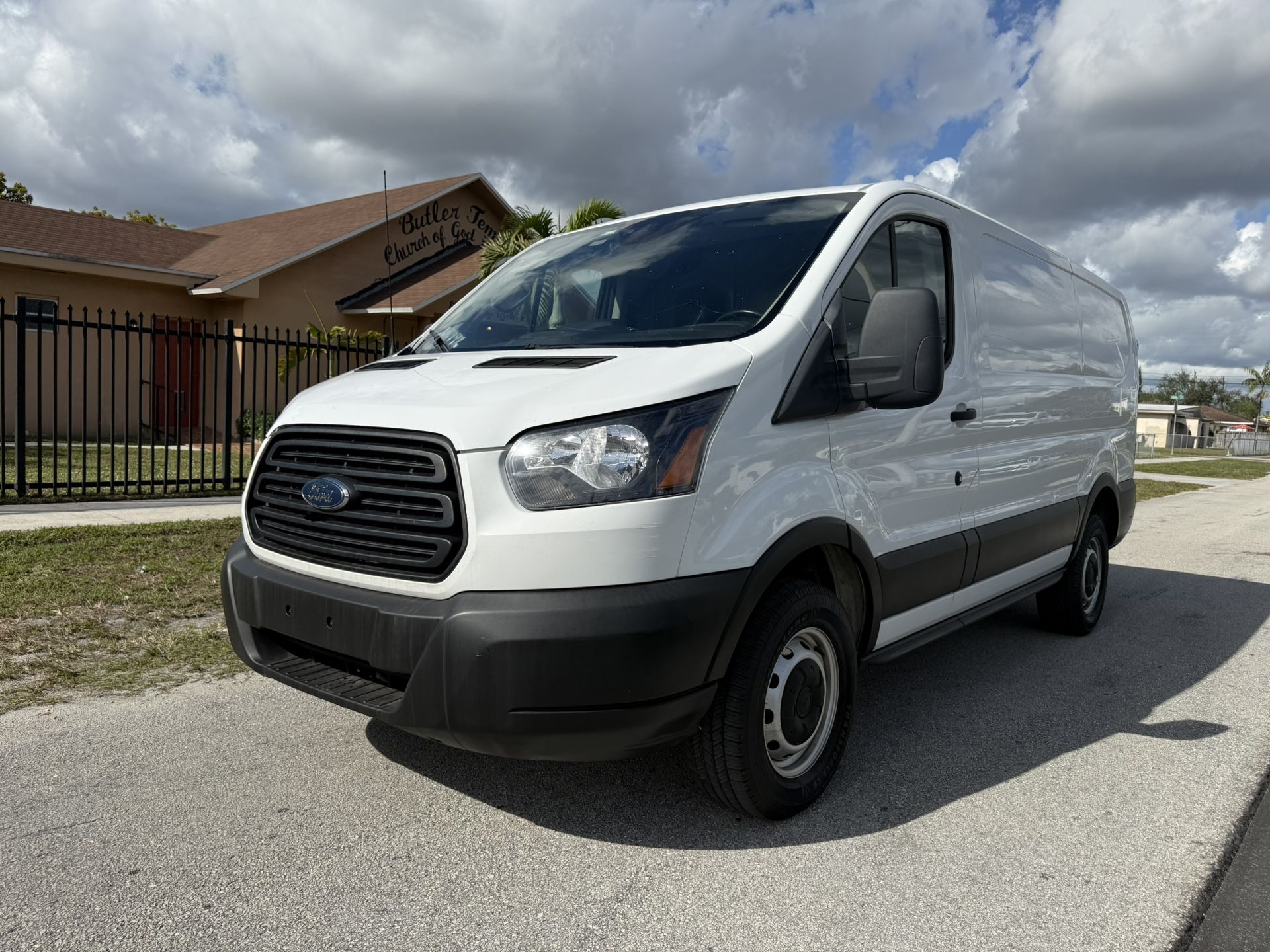 2019 Ford Transit-250