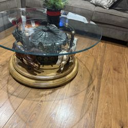Unique Carrusel Table 