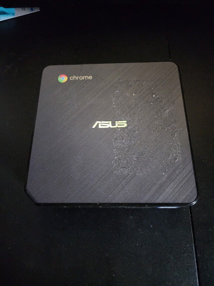 Asus CHROMEBOX i7 8th Gen