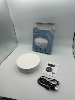 360° Rotating Display Stand Turntable – USB-C, 5.75”, White