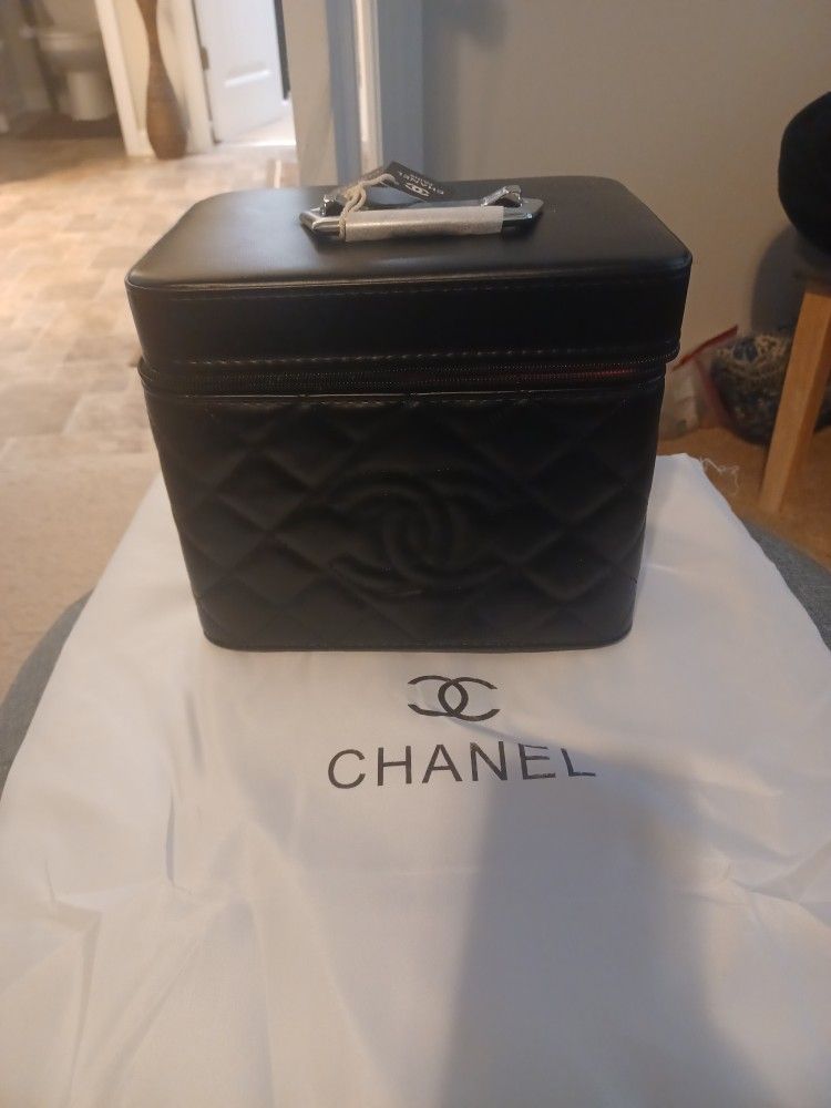 CC Vanity Case