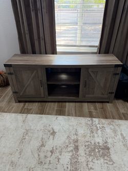 Farm style theme media center.