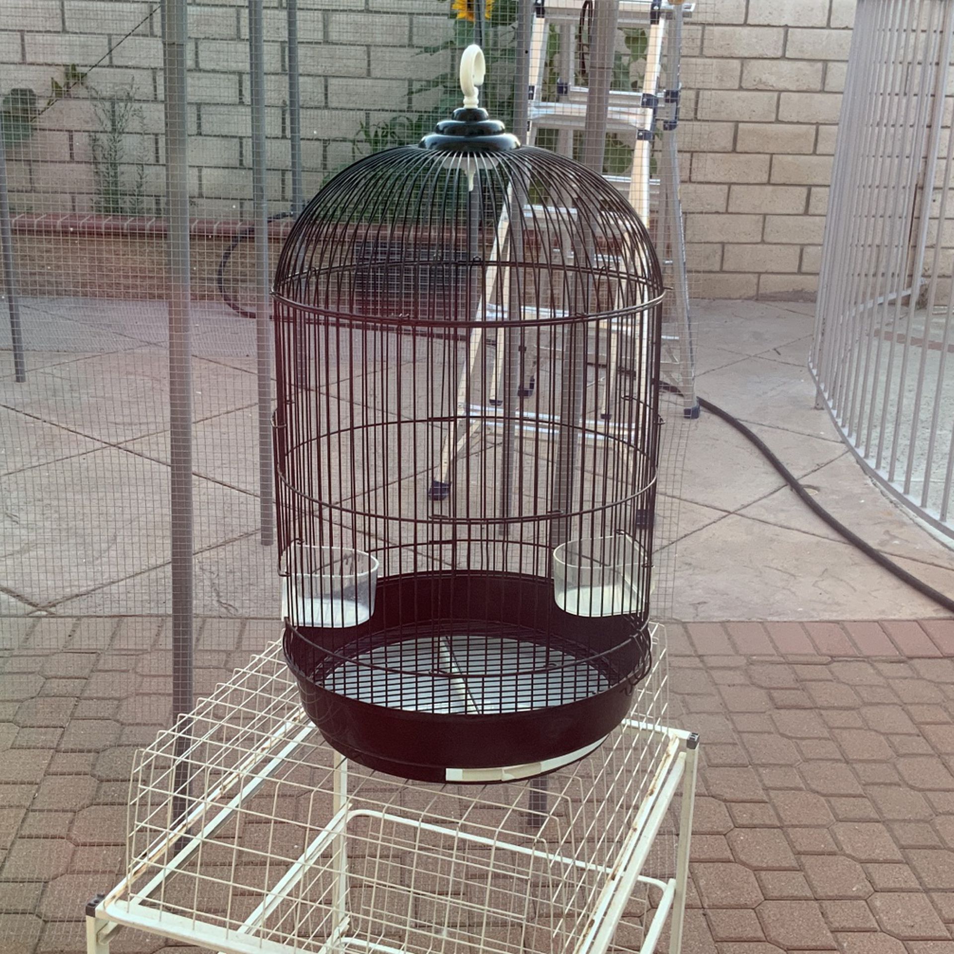 Round Bird Cage