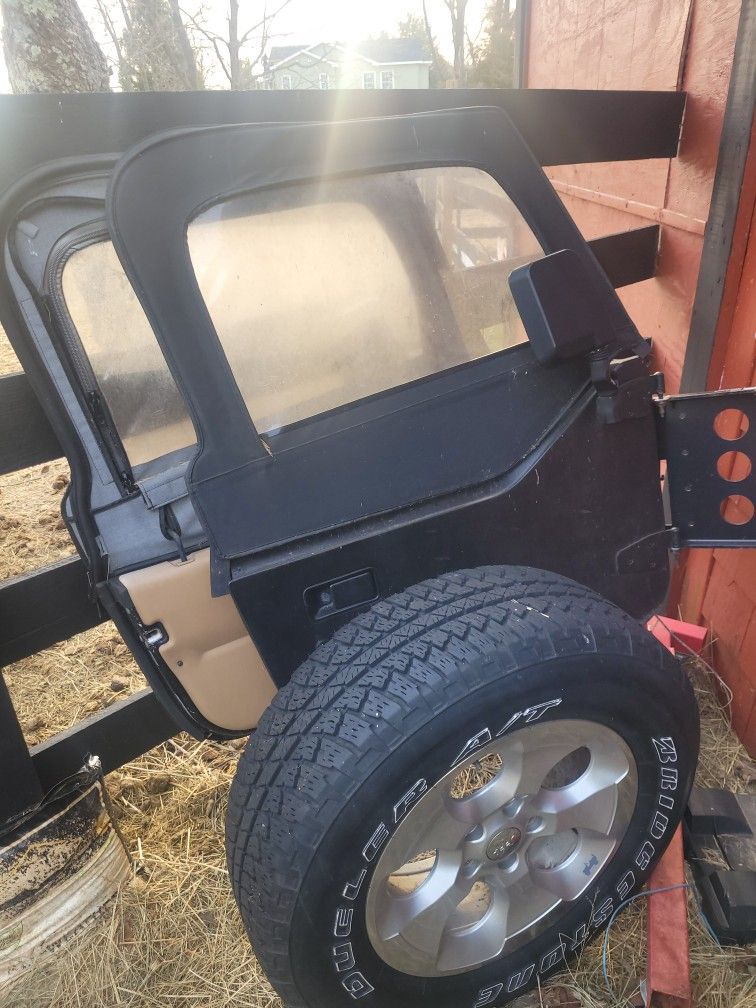 Tj Half Doors/spare 18in Rim/tire Plenty Of Tread Left