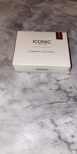 ICONIC LONDON Eyebrow Cushion