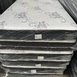 Deluxe Brand Full Size Set 