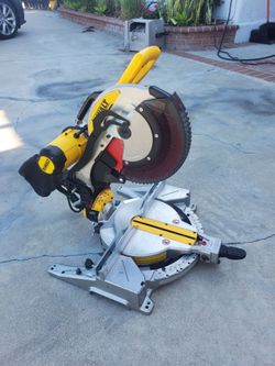 DEWALT
15 Amp Corded 12 in. Compound Double Bevel Miter Saw