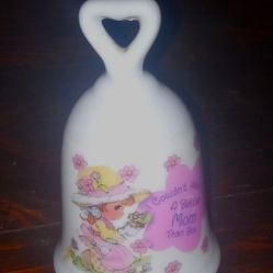 precious moments Porcelain bell (2001 Couldn’t Pick Better Mom Than You)