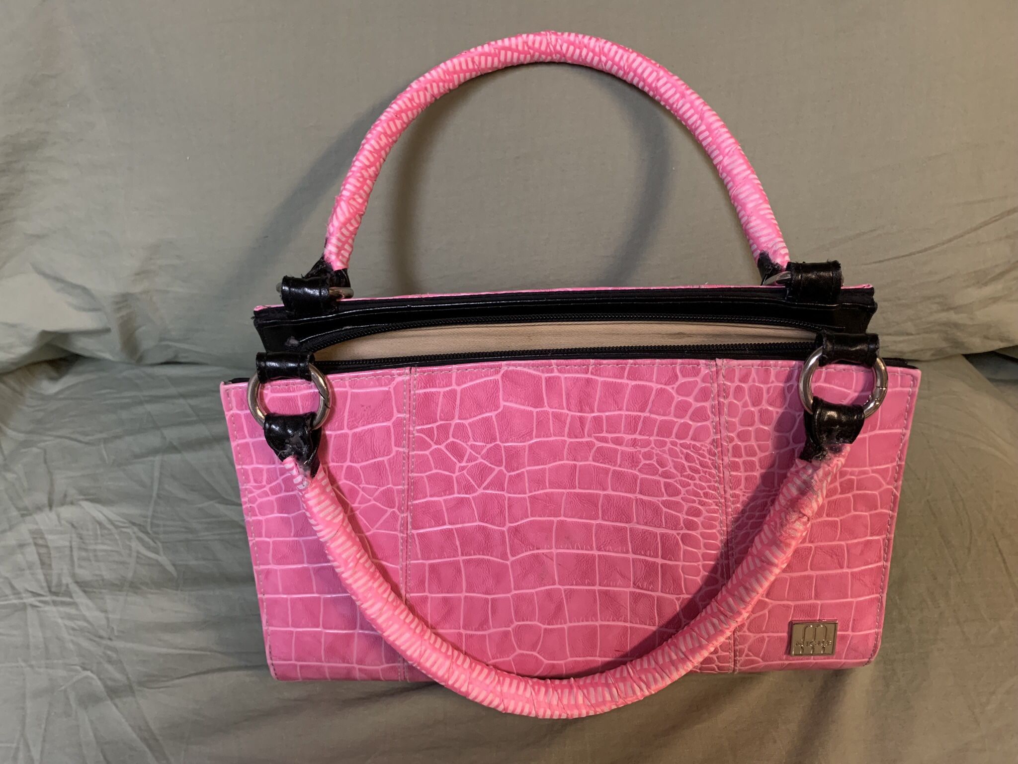 Miche Black Purse With Pink Shell