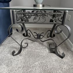 2 end tables, 1 coffee table and 1 sofa table