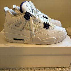 Air Jordan 4 Metallic Purple