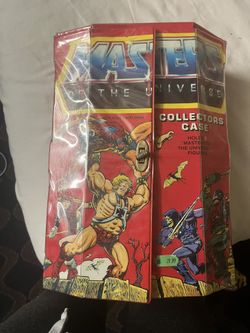 MARVEL COLLECTORS CASE W/FIGURES