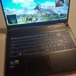 MSI CREATOR M16 GAMING LAPTOP 16" INTEL CORE i7 16GB Ram 256gb SSD  Windows 11 GpU GFORCE RTX 