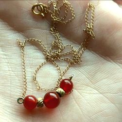 Vintage 10K Gold Necklace with Carnelian Beads