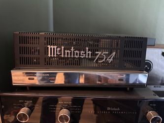 Macintosh mc754 hi fi amplifier and C27 preamp
