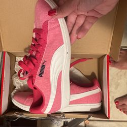 Puma Pink Size 6.5