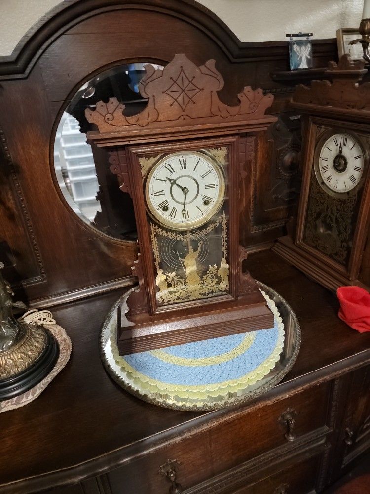 Mantel Clock