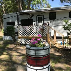2012. RV