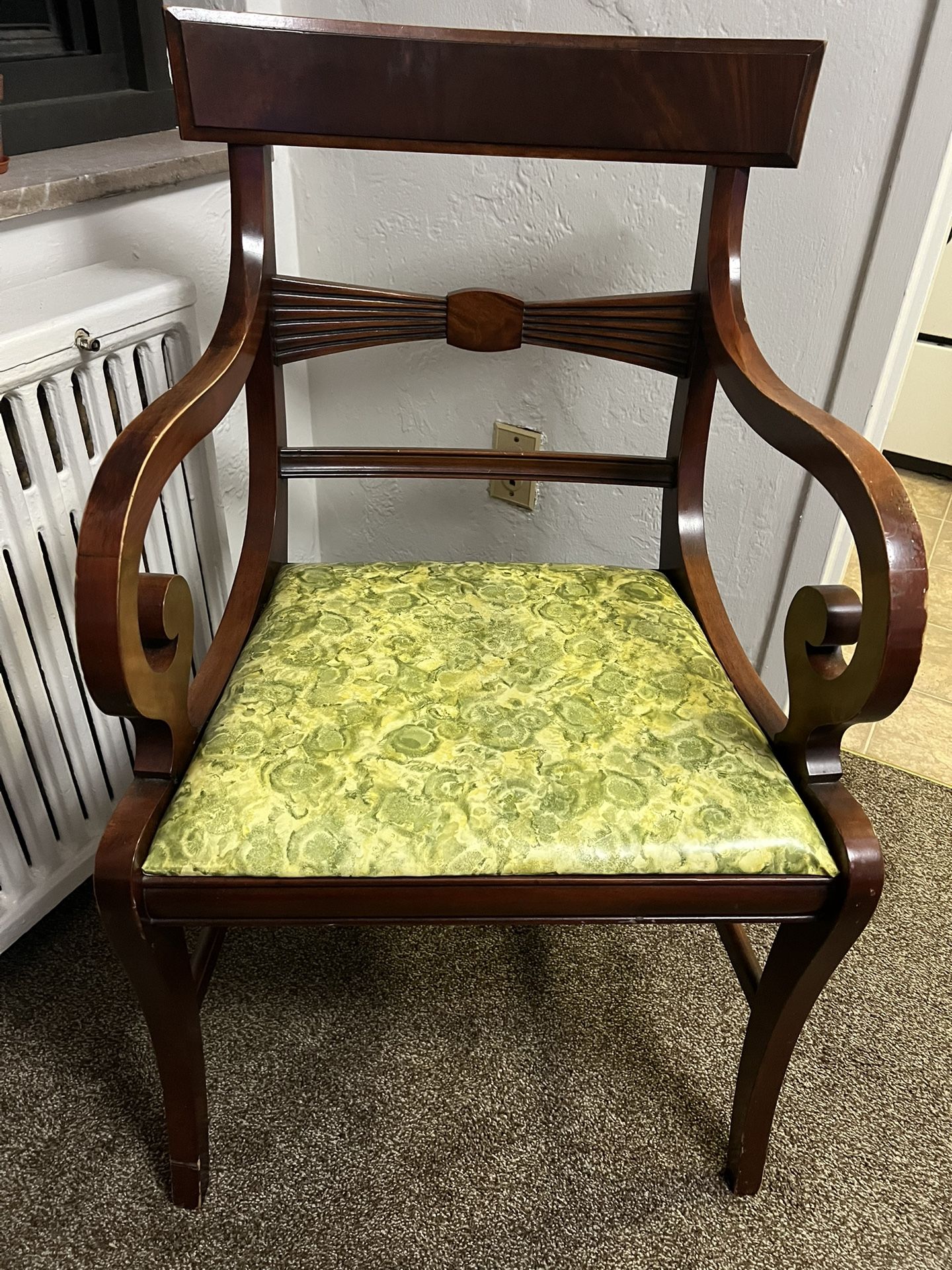 Cool VINTAGE Wood Chair / Accent Chair / Dining Chair / Desk Chair ~22” wide x 20” deep x 18” to seat and 36” to top of backrest