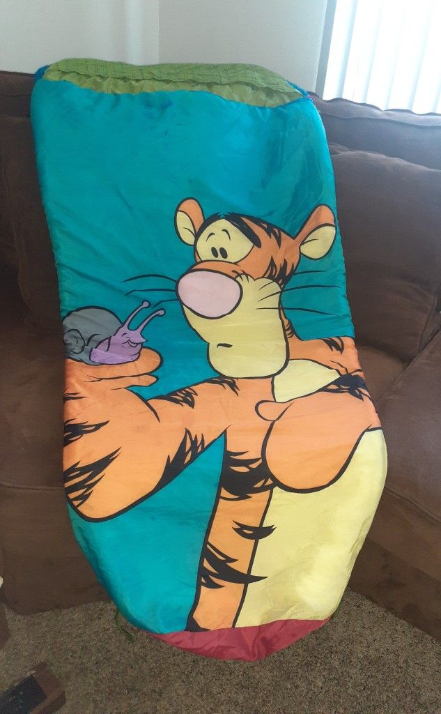 Tiger Sleeping Bag ( HABLO ESPAÑOL)