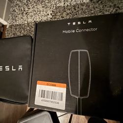 Tesla - Mobile Connector, Portable Electric Vehicle (EV) NACS Charger up to 32A, 20ft cord - Black 