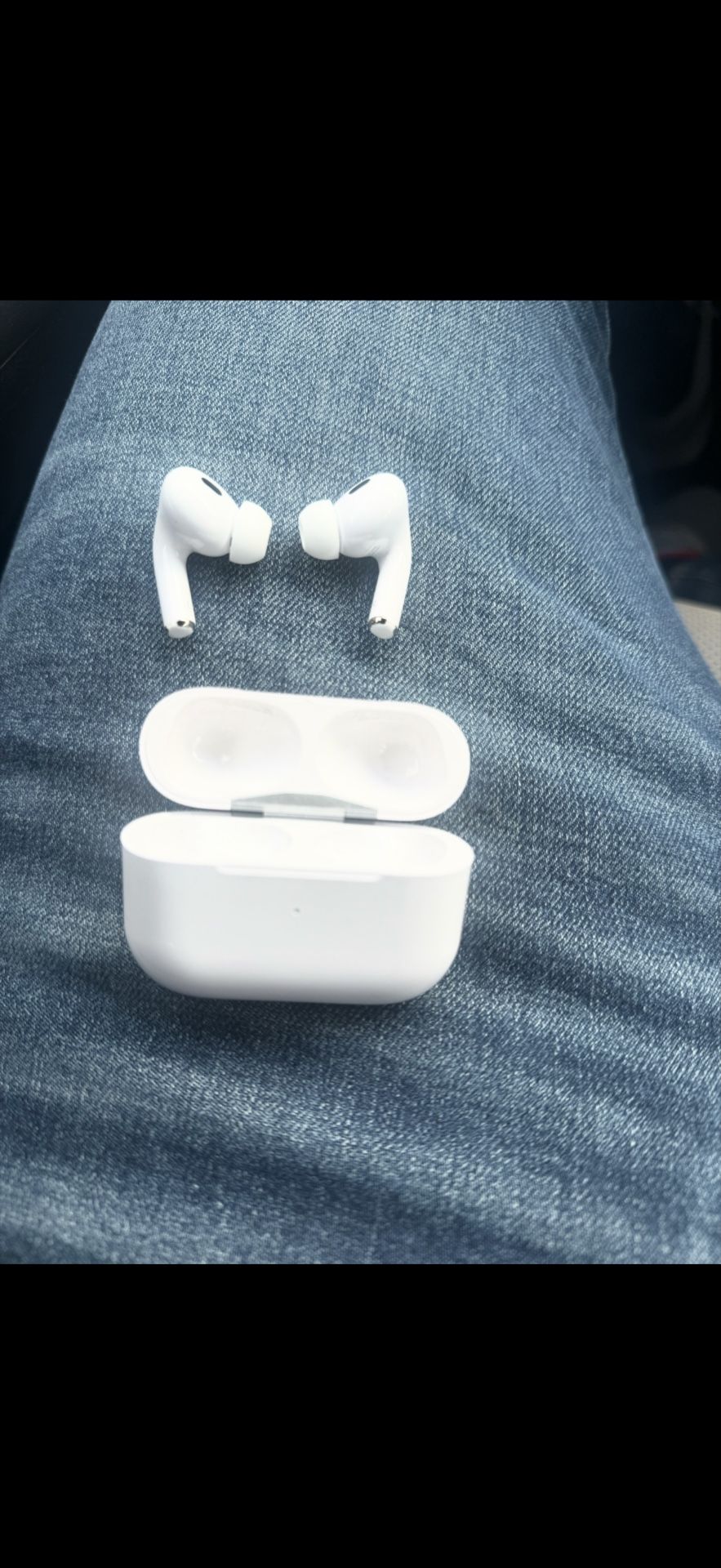 AirPods Pro 2 FLAWLESS CONDITION
