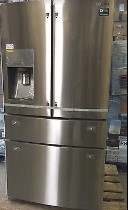 Samsung 4-door refrigerator