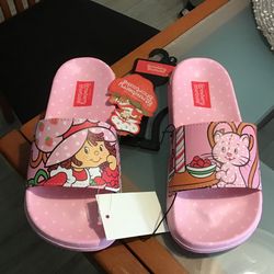 New with Tags~Young Girls SIZE 2~STRAWBERRY SHORTCAKE~Slide Sandals~Shoes~