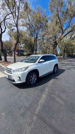 2017 Toyota Highlander