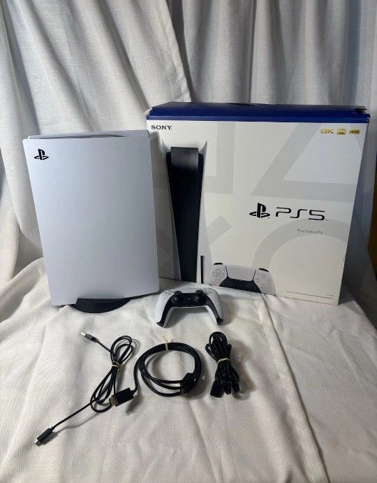Sony PlayStation 5 Disc Edition PS5 Used Working
Console, Controller, Headset