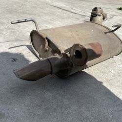 2005 Ford Mustang Muffler 