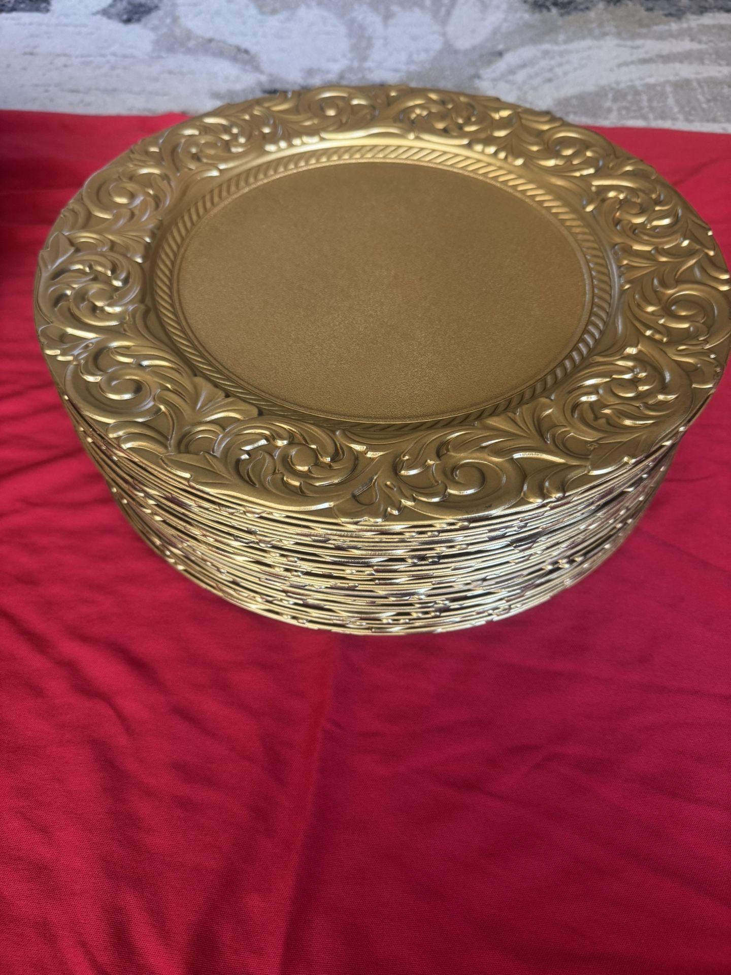 250 Golden Charger Vintage Plates