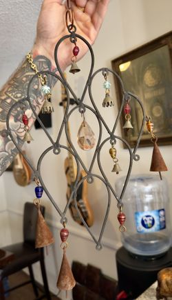 Wow 😮 !! Imported Iron Wind Chime Featuring Colored Glass + Small Bells And Crystal - Like  Centerstone !