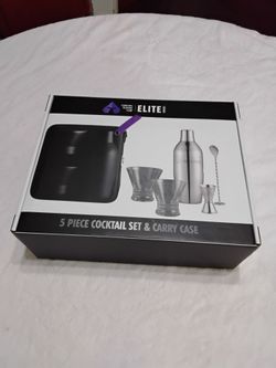 5 piece cocktail set and carry case