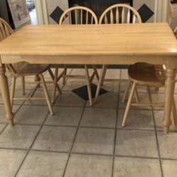 Maple Wood 4 Chair Solid Wood Table.