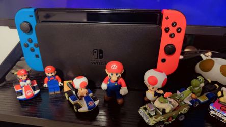 Nintendo Switch OLED – Excellent Condition