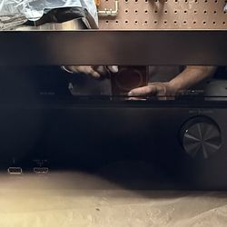 Sony STR-DN1040 Multi-Channel AV Receiver HDMI Bluetooth USB with remote control