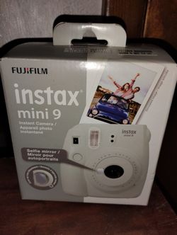 FujiFilm Instax Mini 9 Instant Camera! Brand New In The Box! 