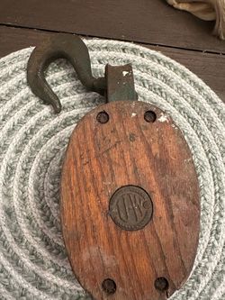 Vintage heavy duty farmhouse pulley