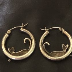 Vintage Signed GS Sterling Silver "Cat in the Moon" Hoop Earrings