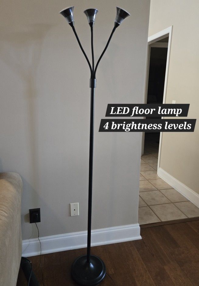 HEAVYWEIGHT LED FLOOR LAMP 4 LEVELS LIGHT