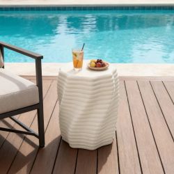 Beige Sculptural Outdoor Side Table for Patio, 18.3'' H ，OF2798