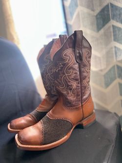 White Diamond Mens Bull Neck Boot 